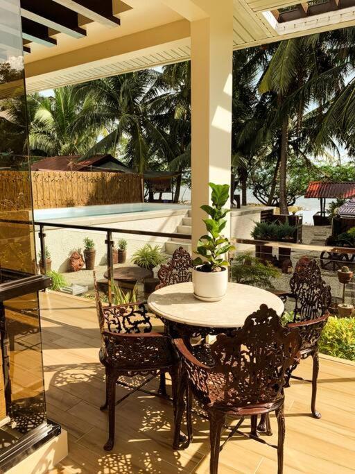 Beach Getaway Studio Villa In Lobo 外观 照片